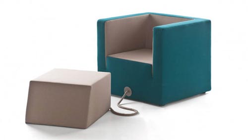 Оригинальное кресло в форме куба от итальянской студии «Luca Binaglia» 