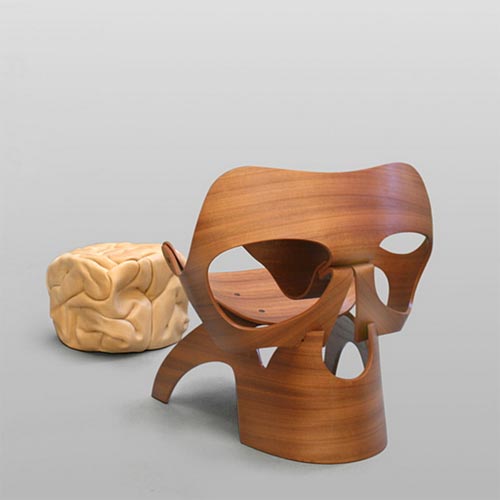 Стул в форме черепа для любителей экзотической мебели 