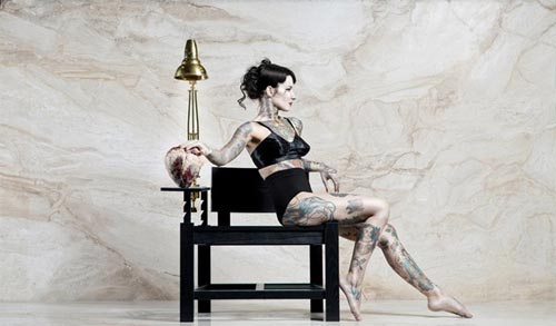 Уникальное тату-кресло для поклонников старой школы татуировки 