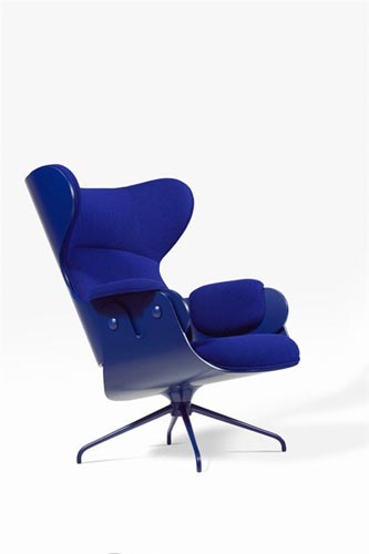 Металл и текстиль в кресле от Jamie Hayon 