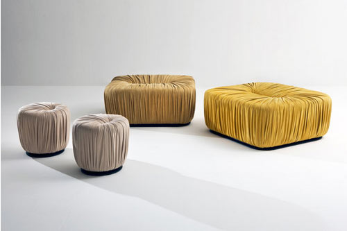 Изящные и утонченные складки ткани в креслах от «Bartoli Design»