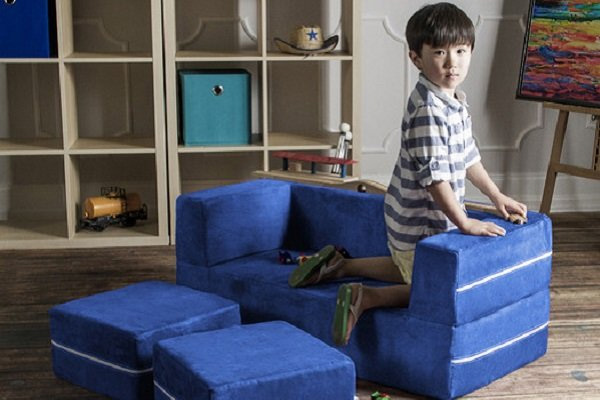 Яркие диванчики и пуфы для детской от «Jaxx»