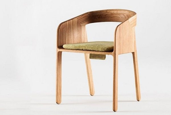 Деревянное кресло для поклонников стиля минимализм и экостиля