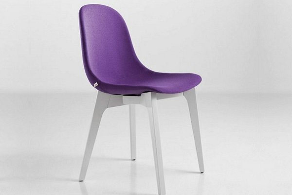 Привлекательность и лаконичность стульев от Dario Delpin