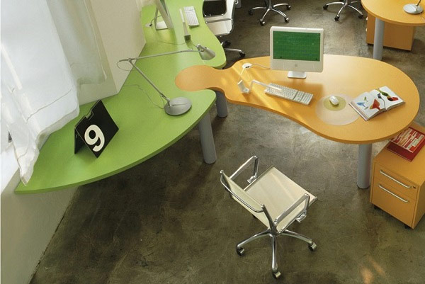 Модульные письменные столы от компании «De Rosso»