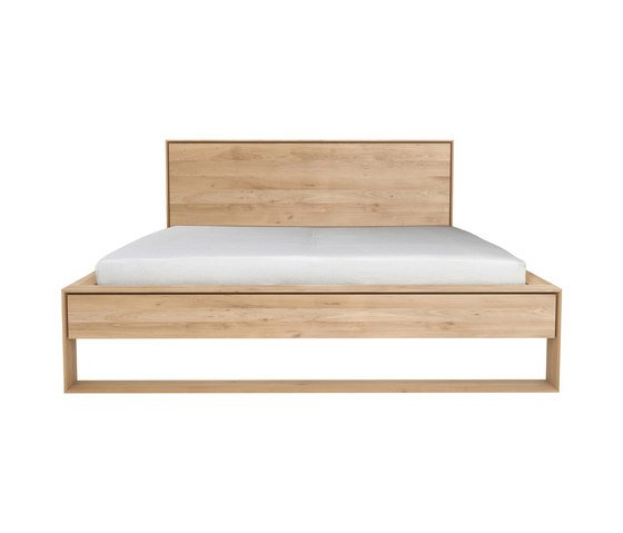 Идеальная дубовая кровать для современной спальни