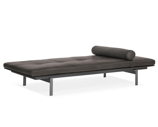 Элегантные кушетки «Yard daybed» Элегантные кушетки «Yard daybed»