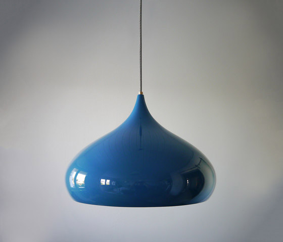 Каплеобразные подвесные светильники от дизайнера Mirjam Huttners