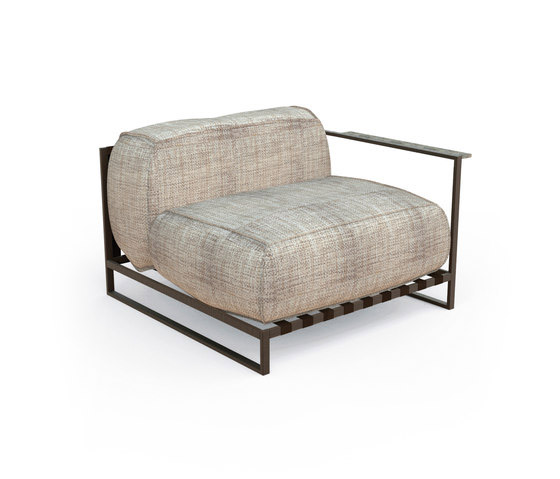 Практичные садовые кресла, диваны и пуфы от дизайнера Ramon Esteve