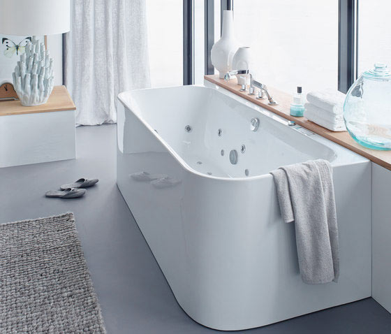 Серия женственных пристенных ванн «Happy D.2» от студии «Sieger Design»