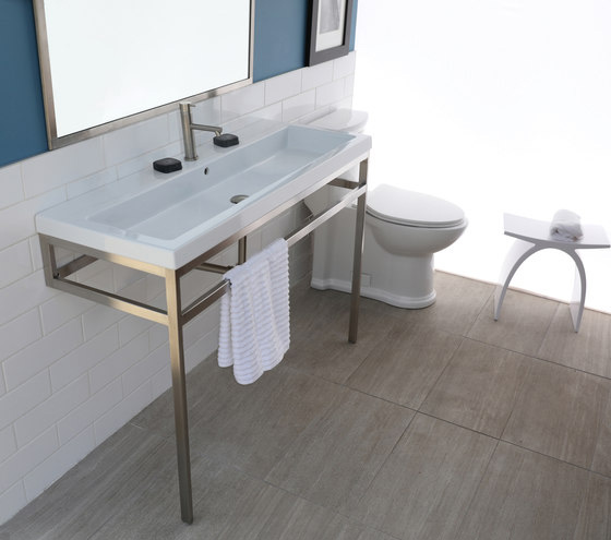 Линейка фарфоровой сантехники Aquaquattro Lavatory Линейка фарфоровой сантехники Aquaquattro Lavatory