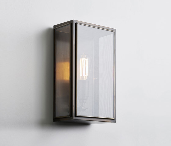 Необычный вид металлического настенного светильника Essex Gauze-C