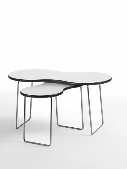Комплект из двух столиков Ocho Table, сочетаемых друг с другом