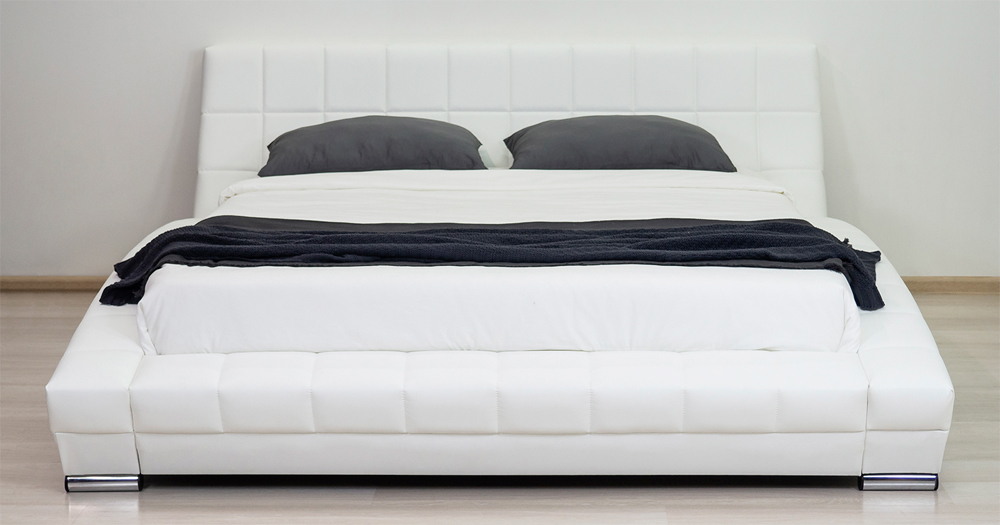 Кровать интерьерная Оливия с основанием искусственная кожа белая Картинка № 7