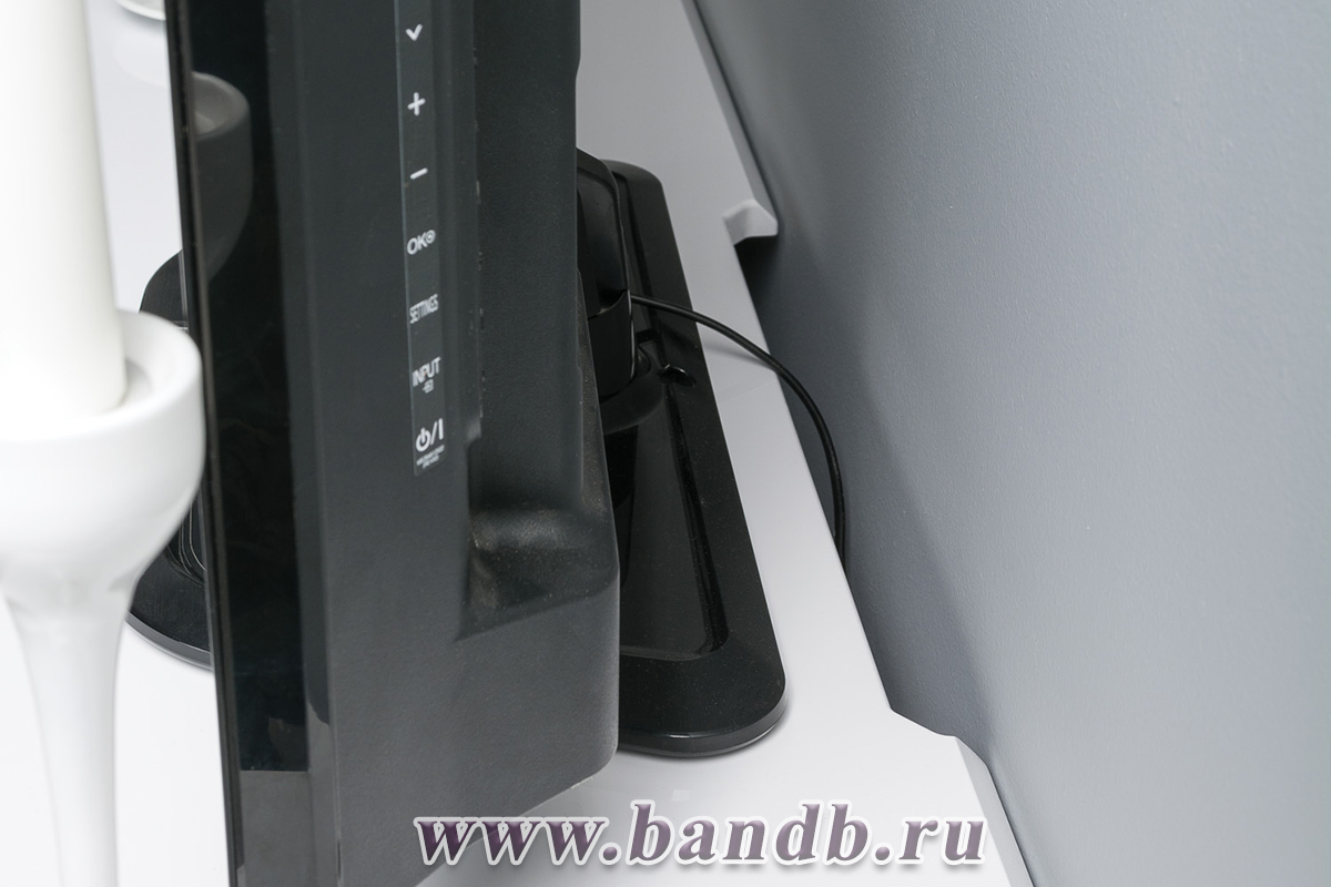 Кровать Муссон с подъёмным основанием и ТВ Тумбой Спейс 13.269 цвет дуб эндгрейн элегантный/искусственная кожа белая/белый/МДФ белый глянец Картинка № 9 Кровать Муссон с подъёмным основанием и ТВ Тумбой Спейс 13.269 цвет дуб эндгрейн элегантный/искусственная кожа белая/белый/МДФ белый глянец Картинка № 9