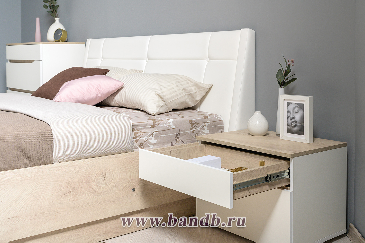 Мебель для спальни Муссон № 4 цвет белый/дуб эндгрейн элегантный/искусственная кожа белая, кровать подъёмным основанием Картинка № 11