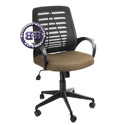 Кресло с подлокотниками Глория ткань В28, цвет бежево-коричневый, пластмассовая спинка обтянутая чёрной сеткой