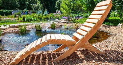 Лежаки и шезлонги. Морская атмосфера на дачном участке Лежаки и шезлонги. Морская атмосфера на дачном участке