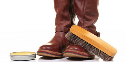 Как очистить обувь и избавиться от соляных пятен
