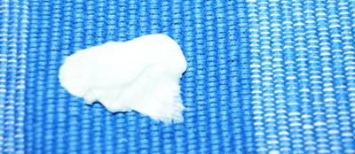 Как избавиться от следов жевательной резинки на поверхностях