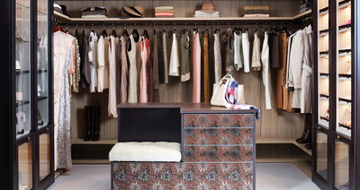 Где и как обустроить удобную и функциональную гардеробную в квартире